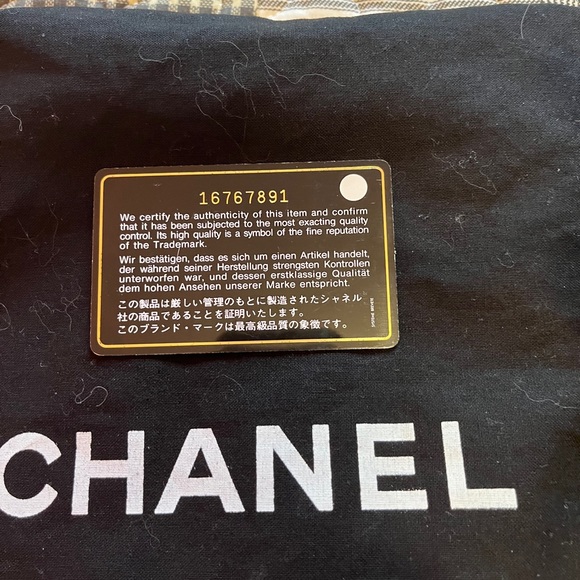 Chanel GST Bag - Picture 3 of 9